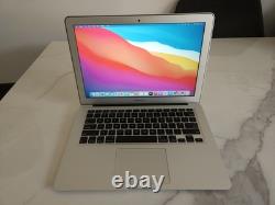 Apple MacBook Air 13 Intel Core i7 8GB RAM Mint Condition Barely Used