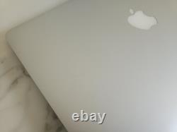 Apple MacBook Air 13 Intel Core i7 8GB RAM Mint Condition Barely Used