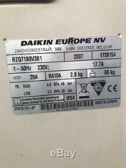 Daikin Air Conditioning Unit 7.1 Kw WALL Mounted Inverter 24000 Btu Shop office
