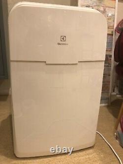 Electrolux EXP09HN1W6 portable air conditioning unit white hardly used