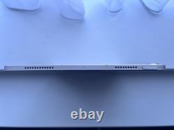 IPad Air 5th Generation M1 Pristine Condition comes With Logitech Combo Touch