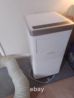 Mozana air conditioning unit. Very affective air conditioning unit. Only used 1