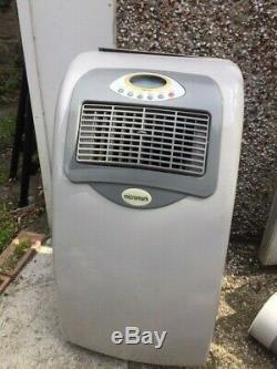 Portable air conditioning unit with remote