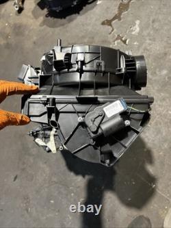 Volkswagen Passat B8 2015-2018 Heater Core Blower Box Air Conditioning Unit Volkswagen Passat B8 2015-2018 Heater Core Blower Box Air Conditioning Unit